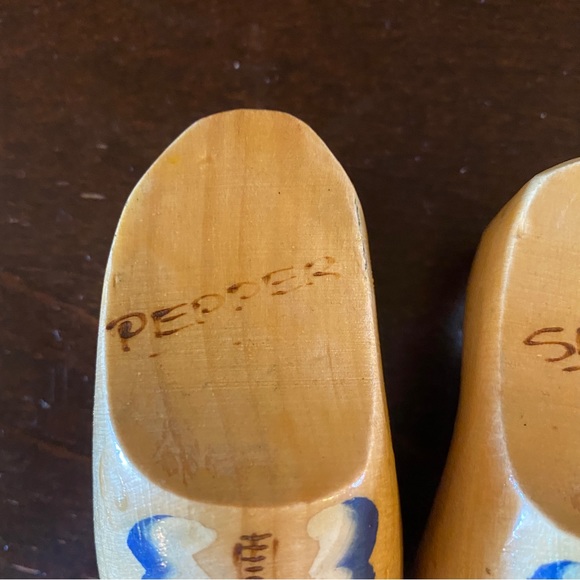 Dutch Wooden Shoe / Clog Salt & Pepper Shakers - Picture 3 of 6